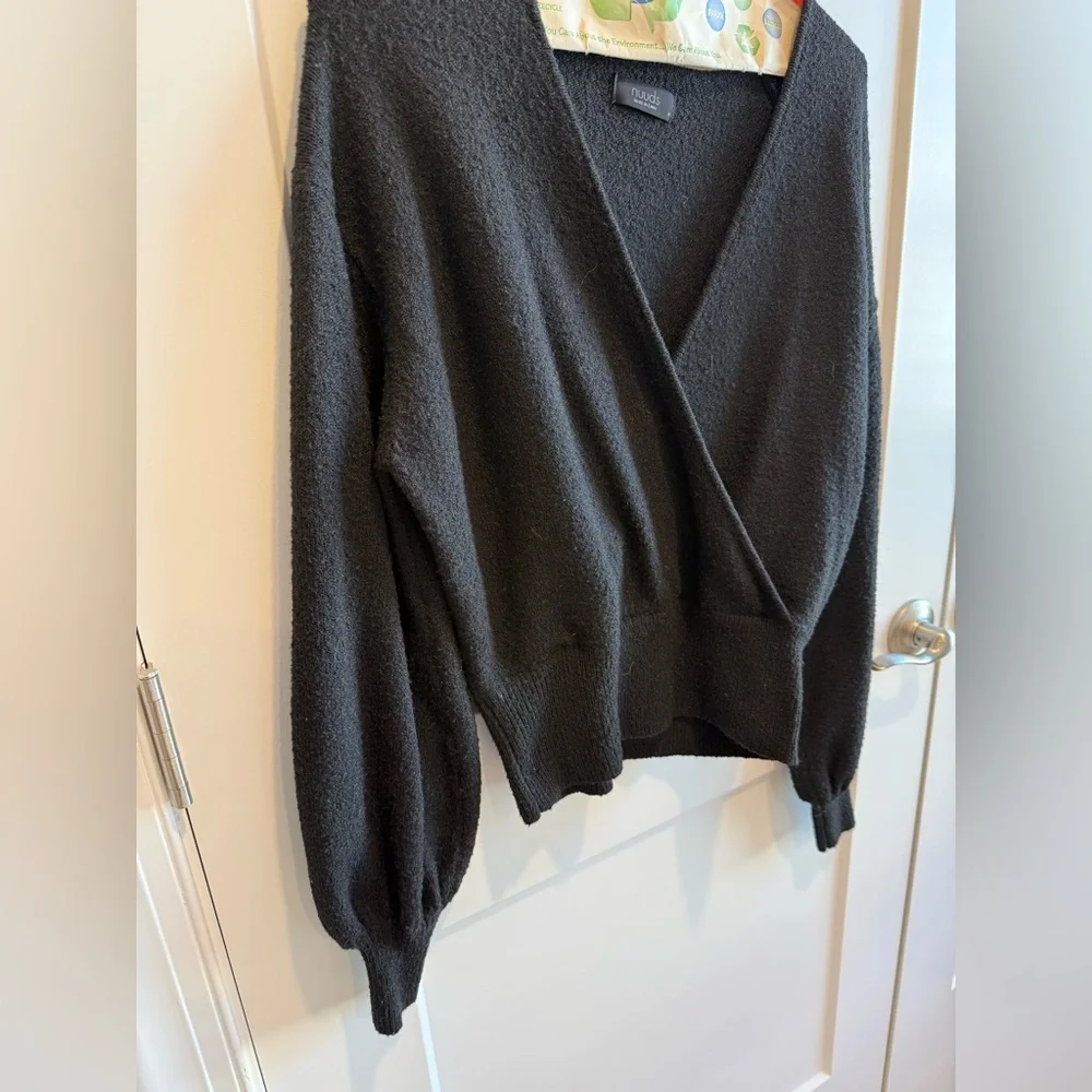 nuuds cozy knit wrap sweater - black - Picture 3 of 5